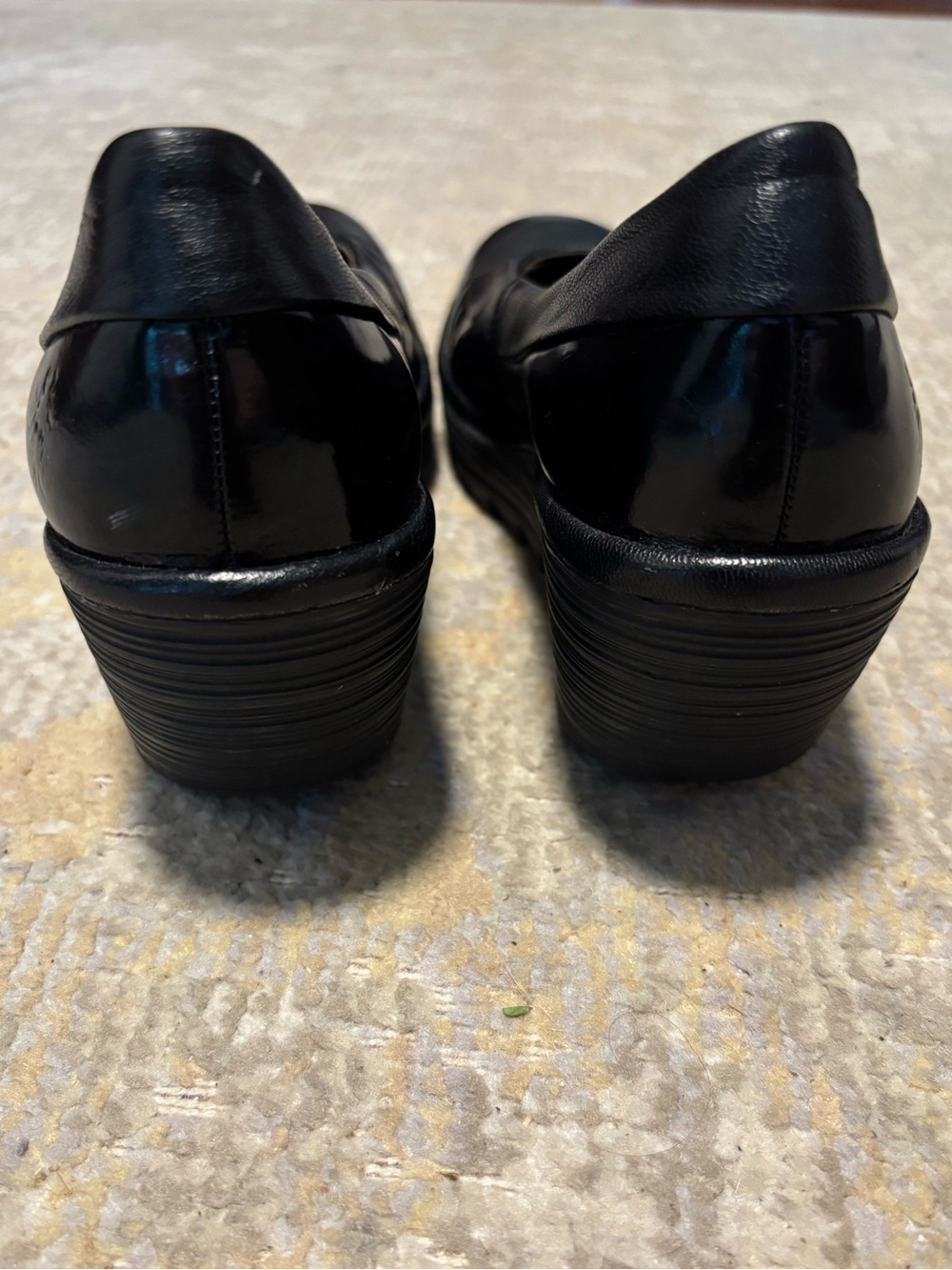 Fly London Black Leather and Patent Leather size 40 - Picture 5 of 6